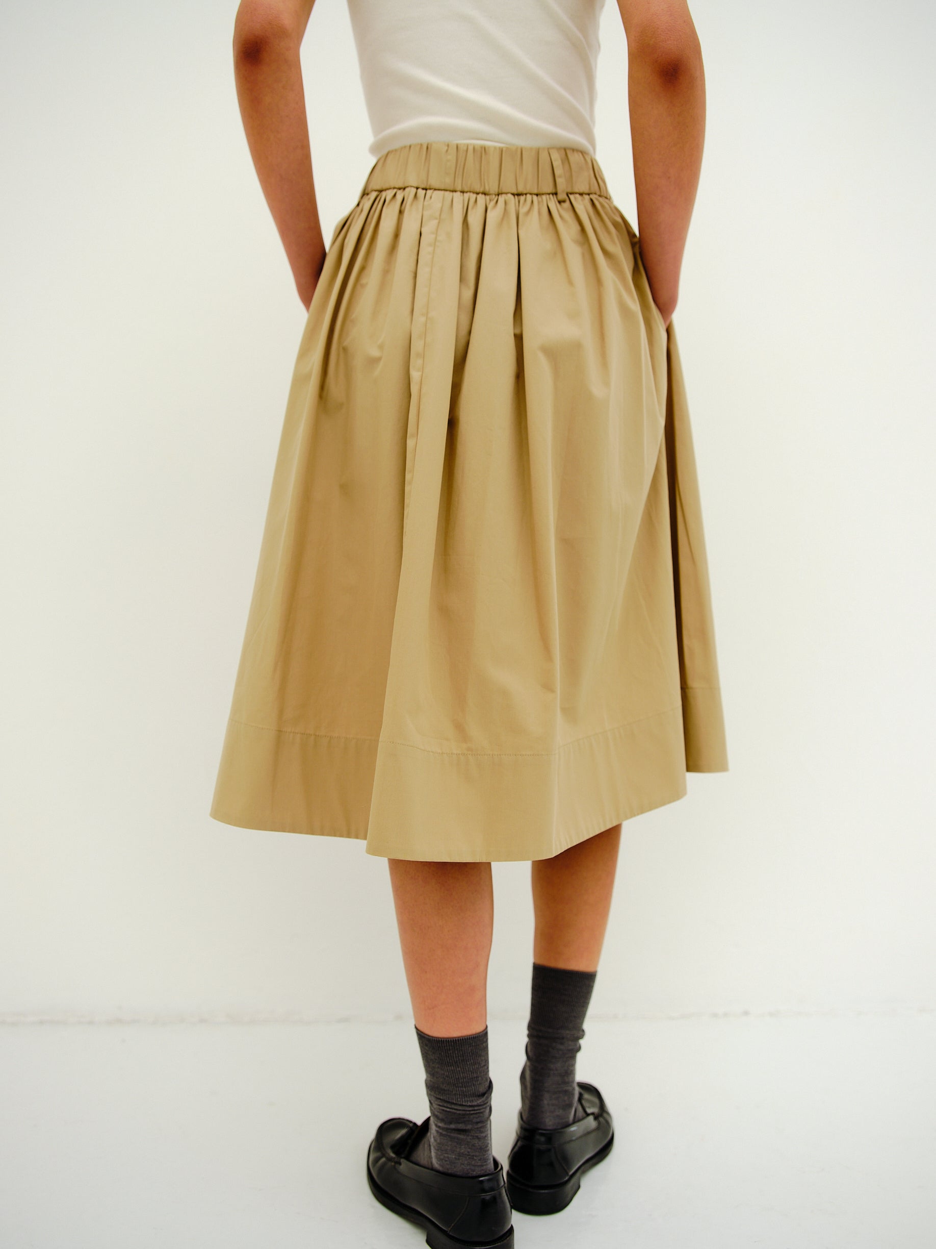 APOLLONIA SKIRT / ALMOND MILK