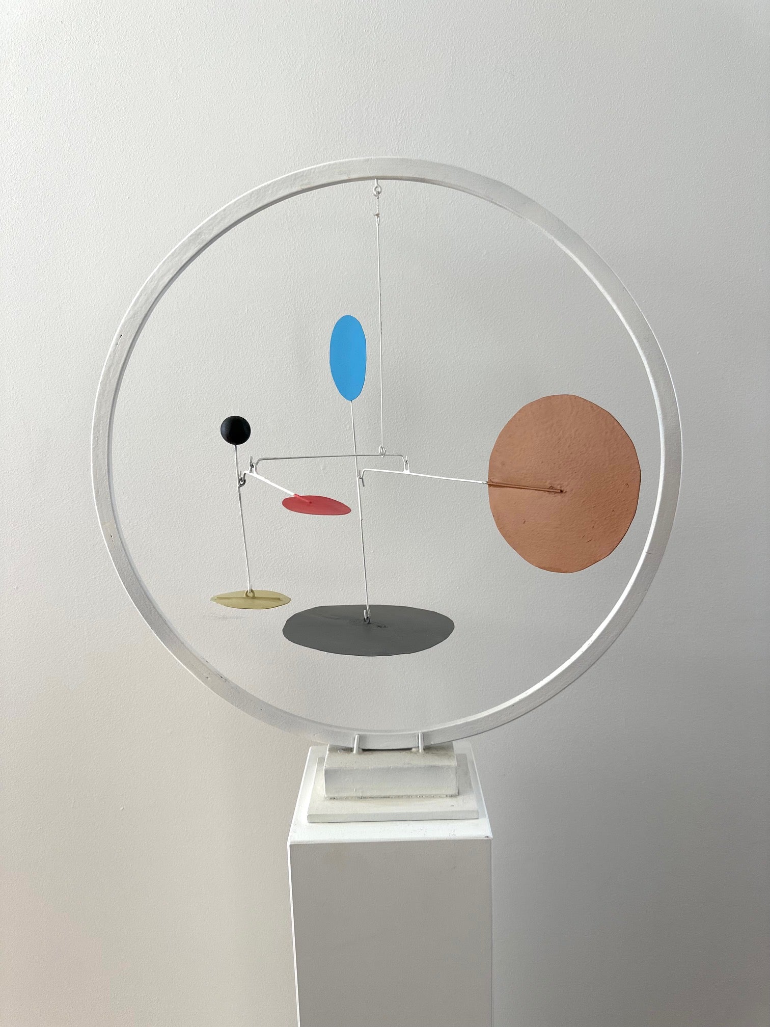 SAN MING MOBILE / CIRCLES IN A CIRCLE