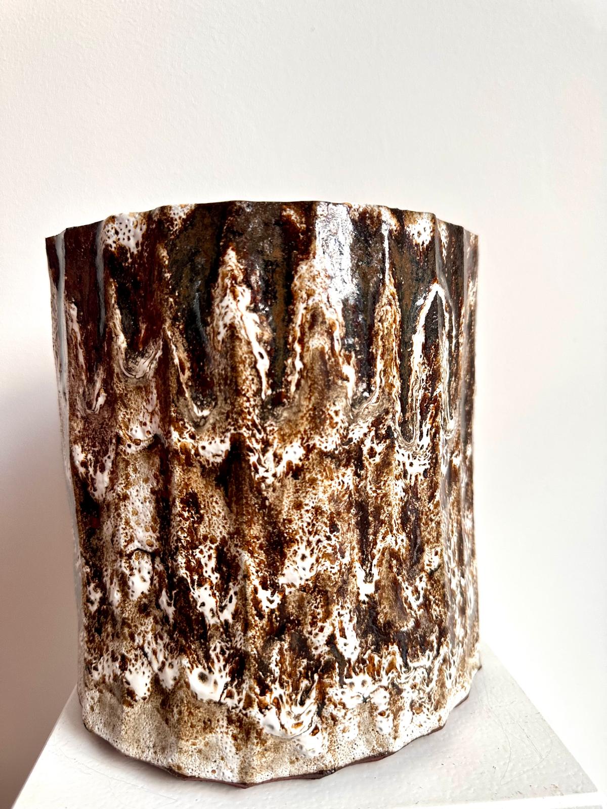 L.S. CERAMICS  / FLUTED VASE #465