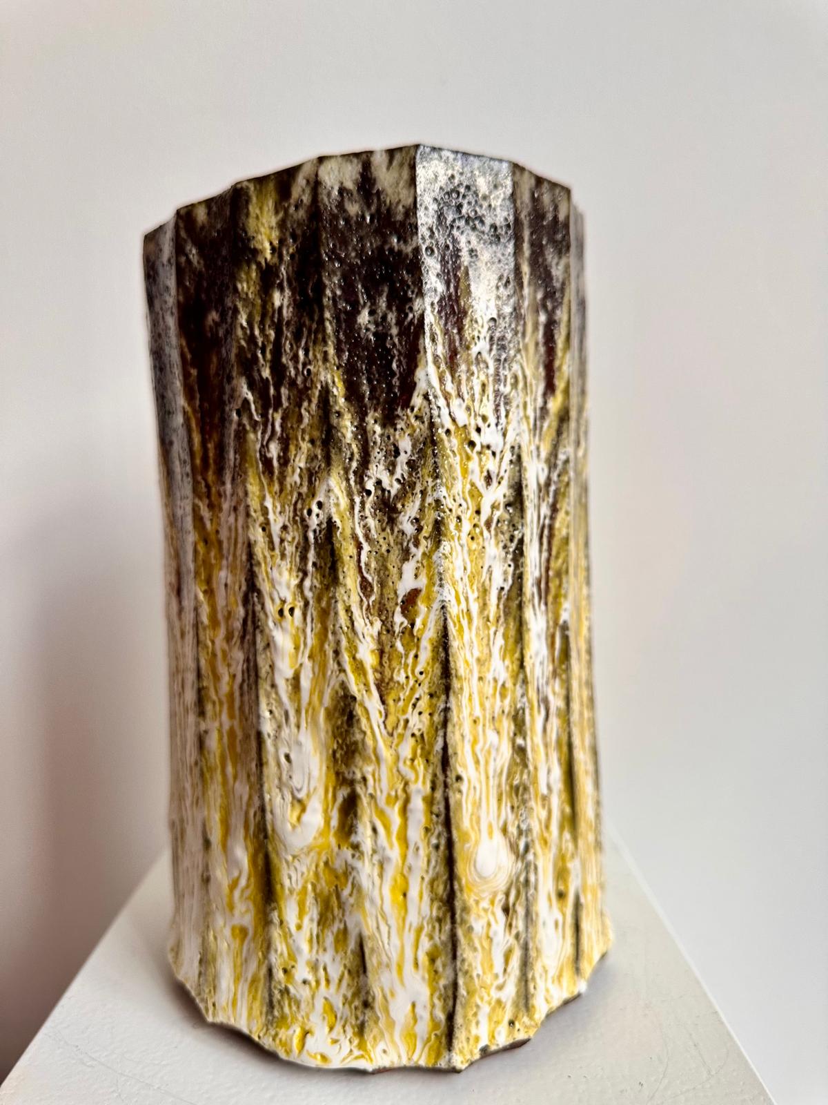 L.S. CERAMICS  / FLUTED VASE #517