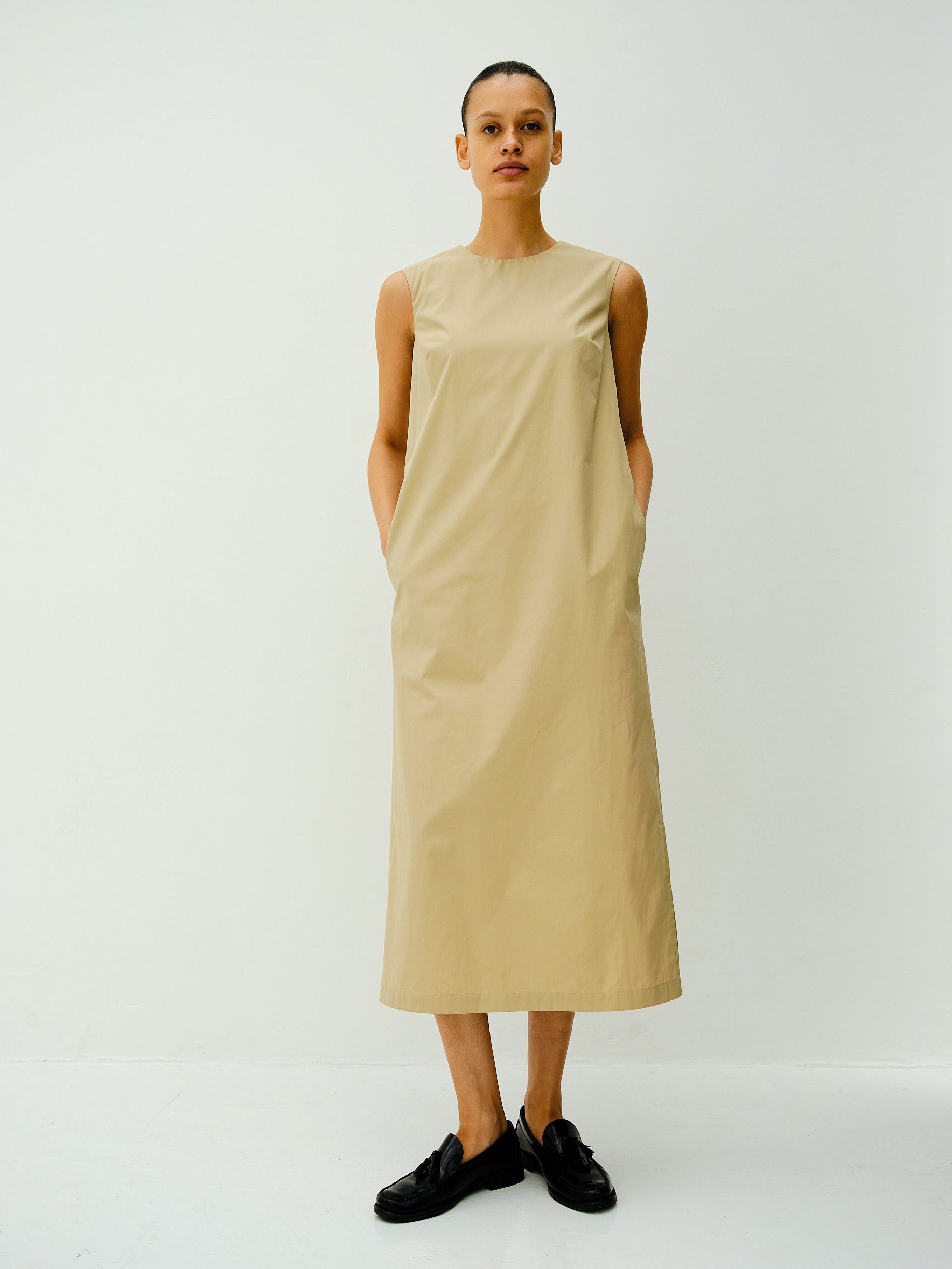 DAY DRESS / ALMOND MILK