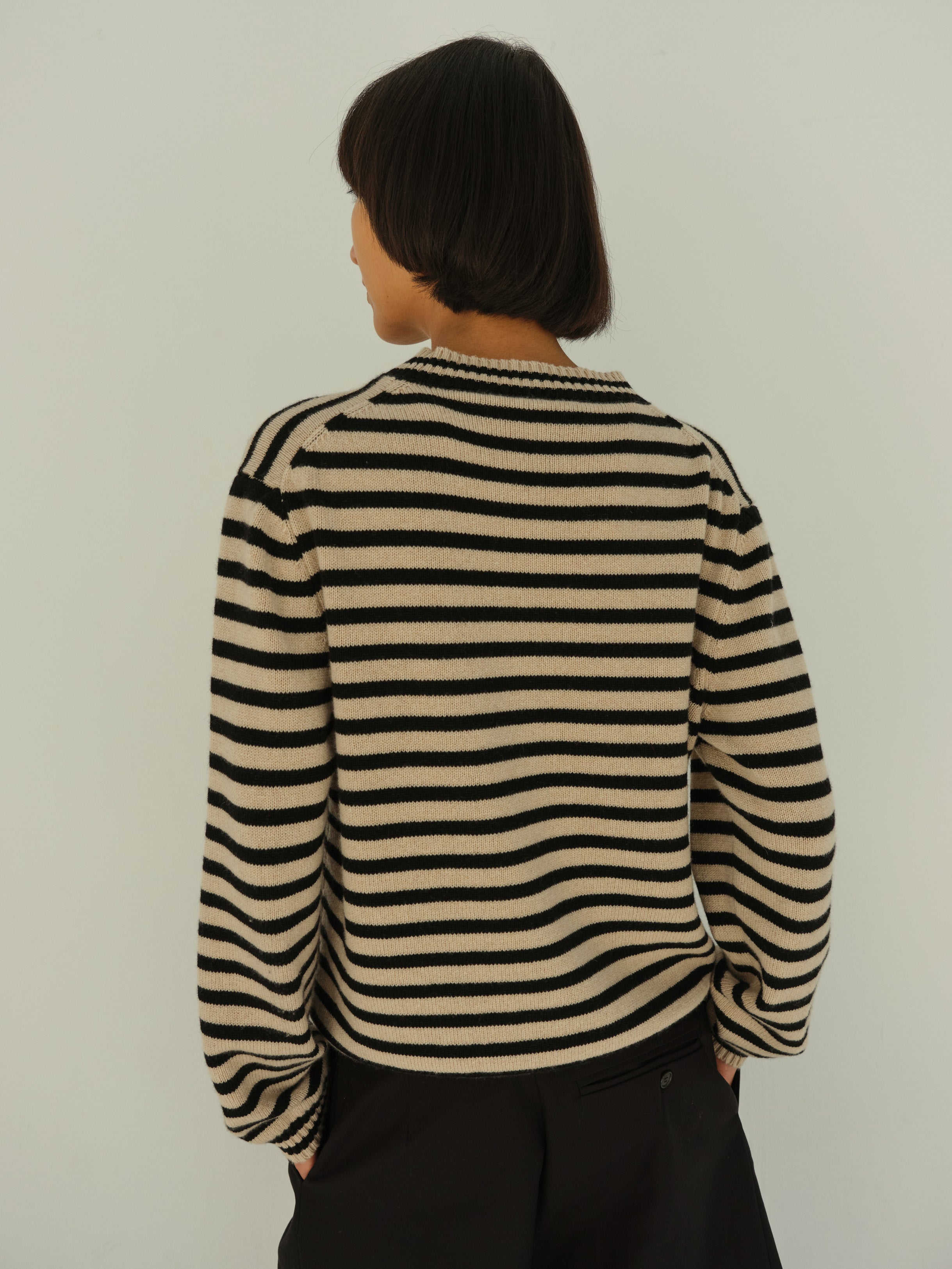 BENJAMIN JUMPER / BLACK/NATURAL