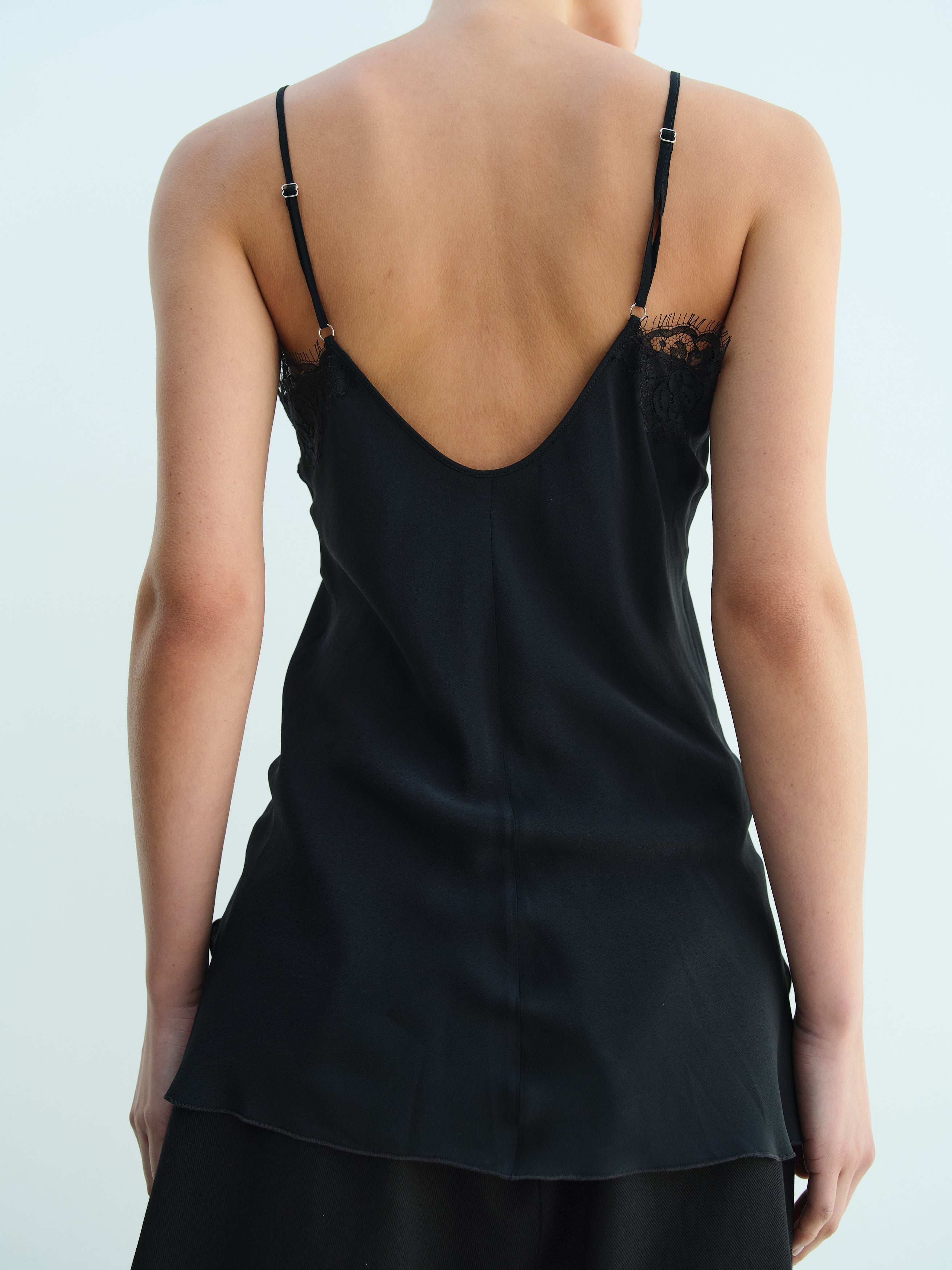 LACE CAMISOLE / BLACK