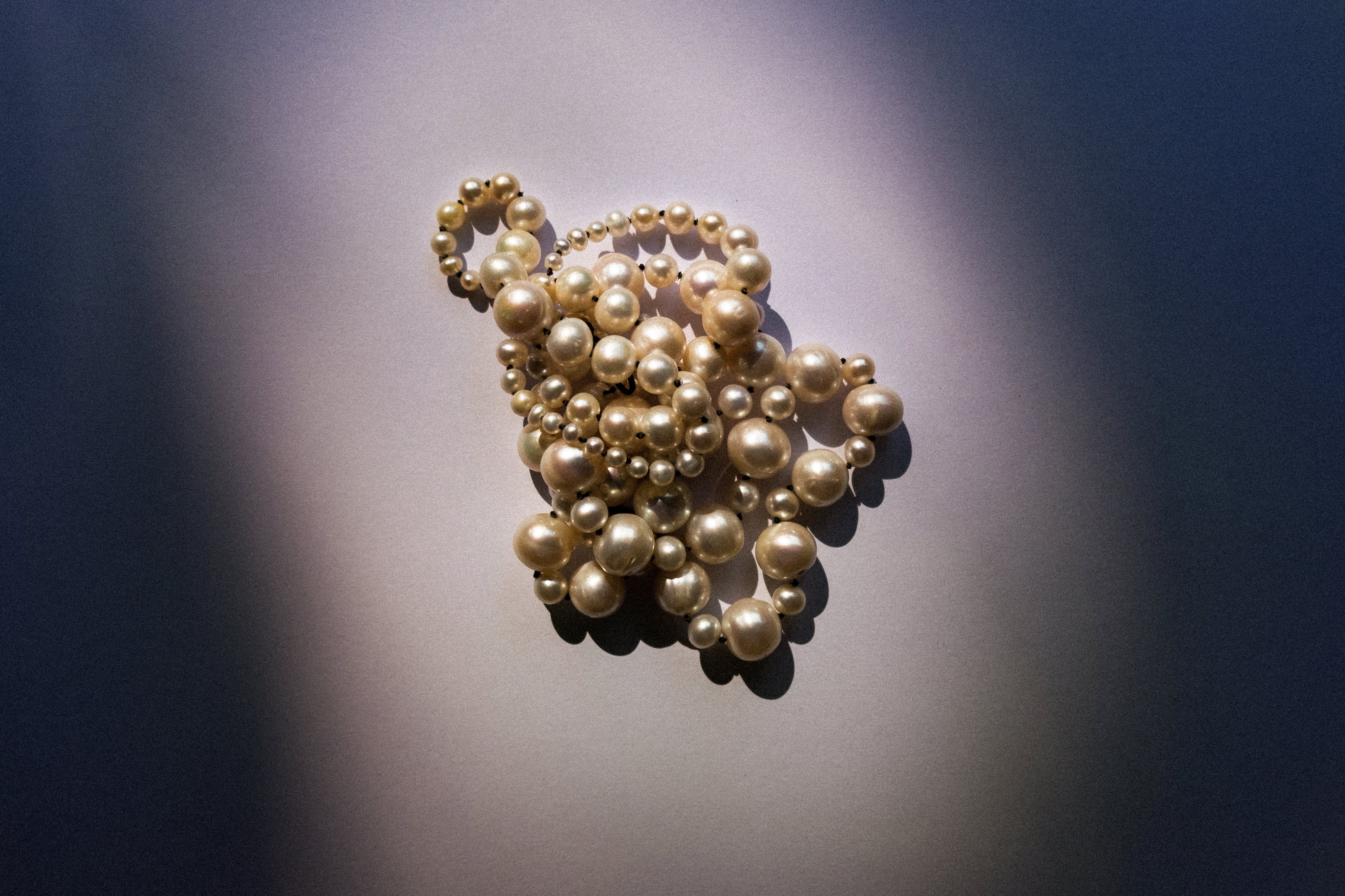 MARICHELLE / CLASSIC PEARL NECKLACE, BLACK CORD