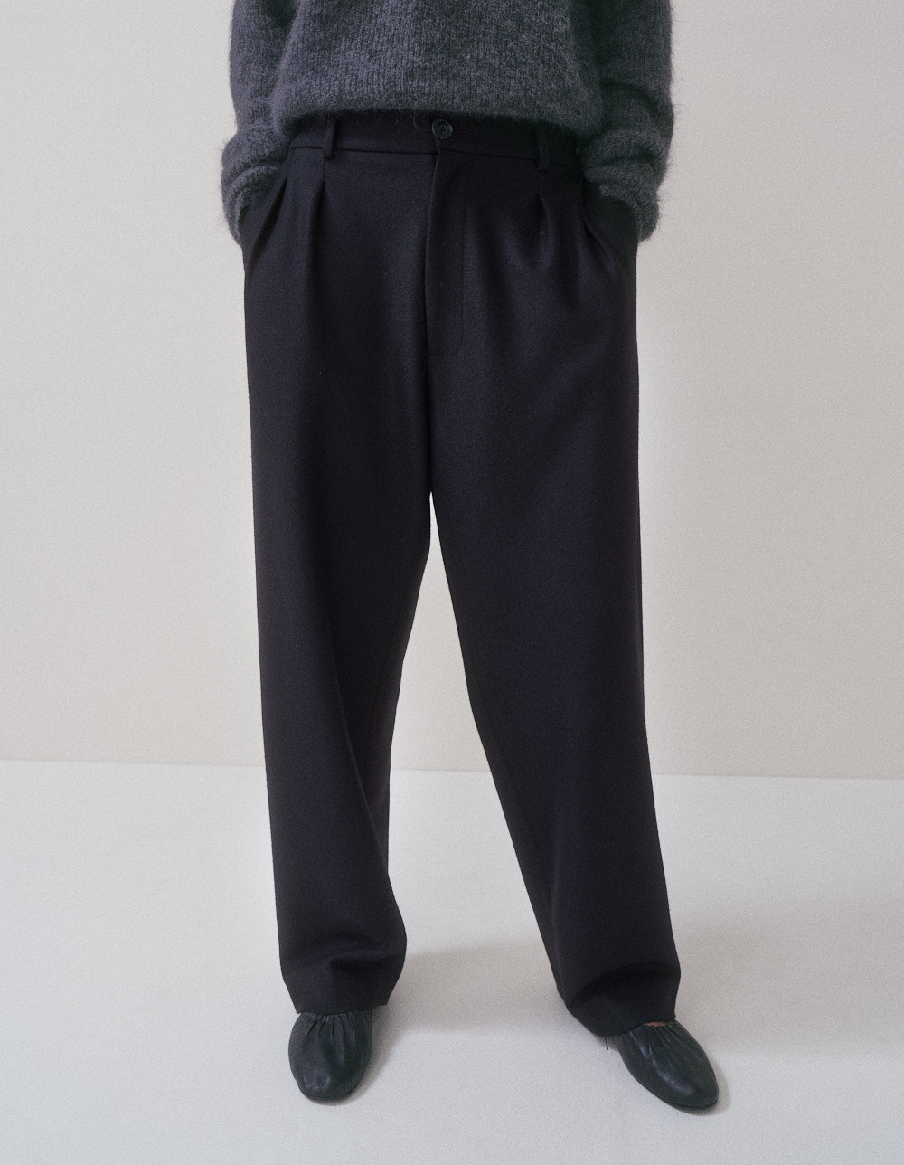 DIANE PANTS / BLACK FLANNEL