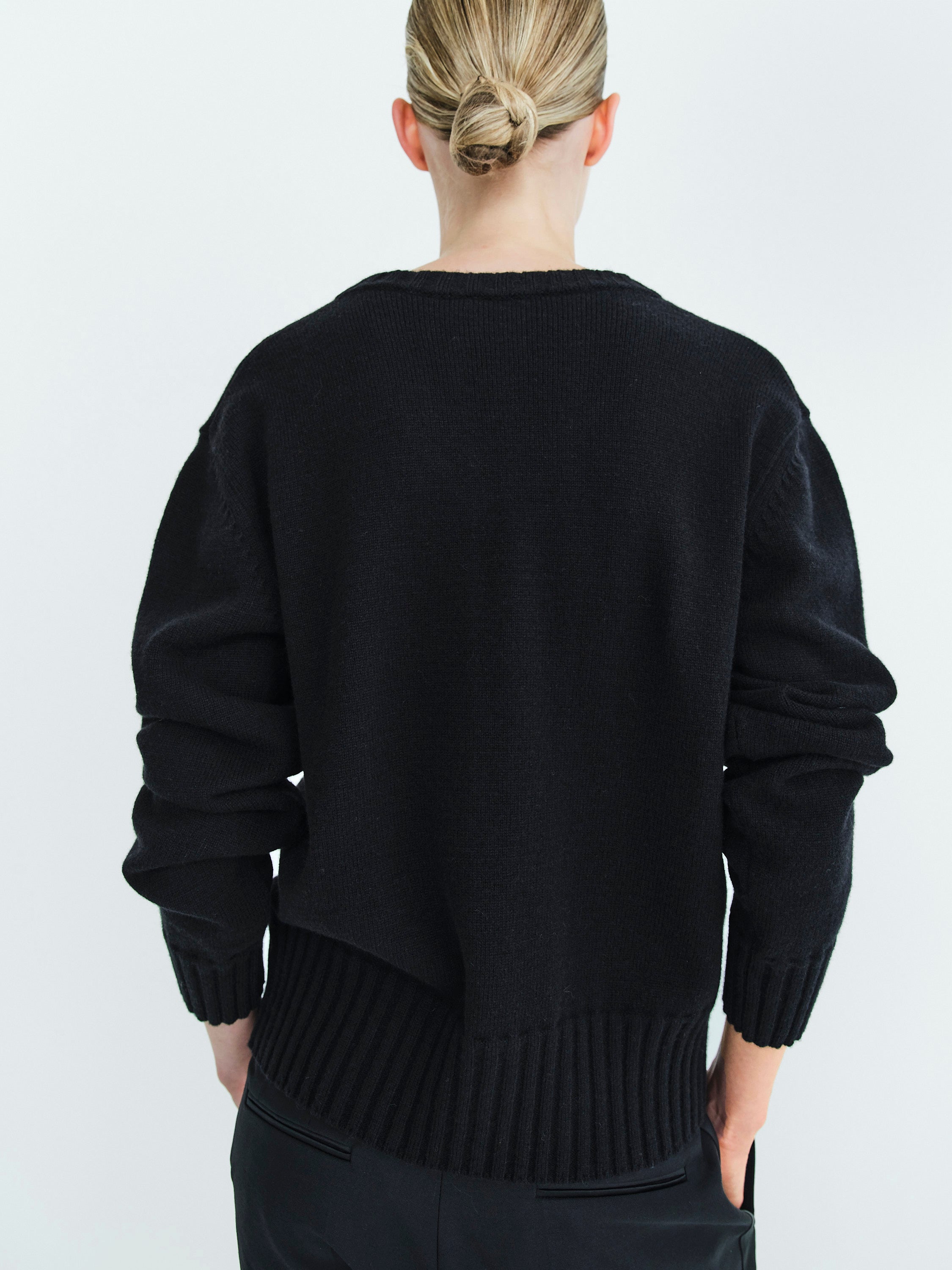 LOUISA JUMPER / BLACK