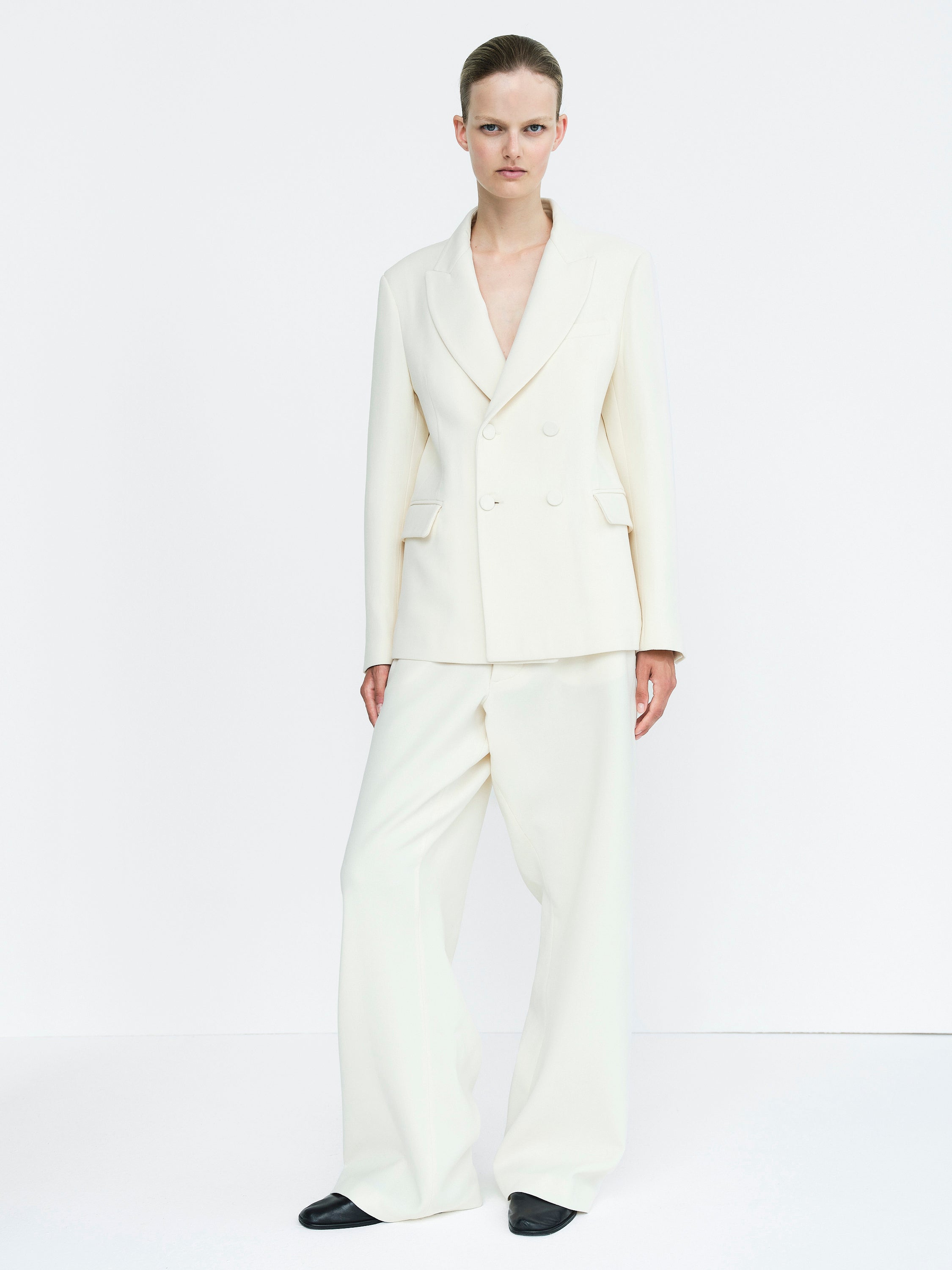 TUXEDO JACKET / MILK