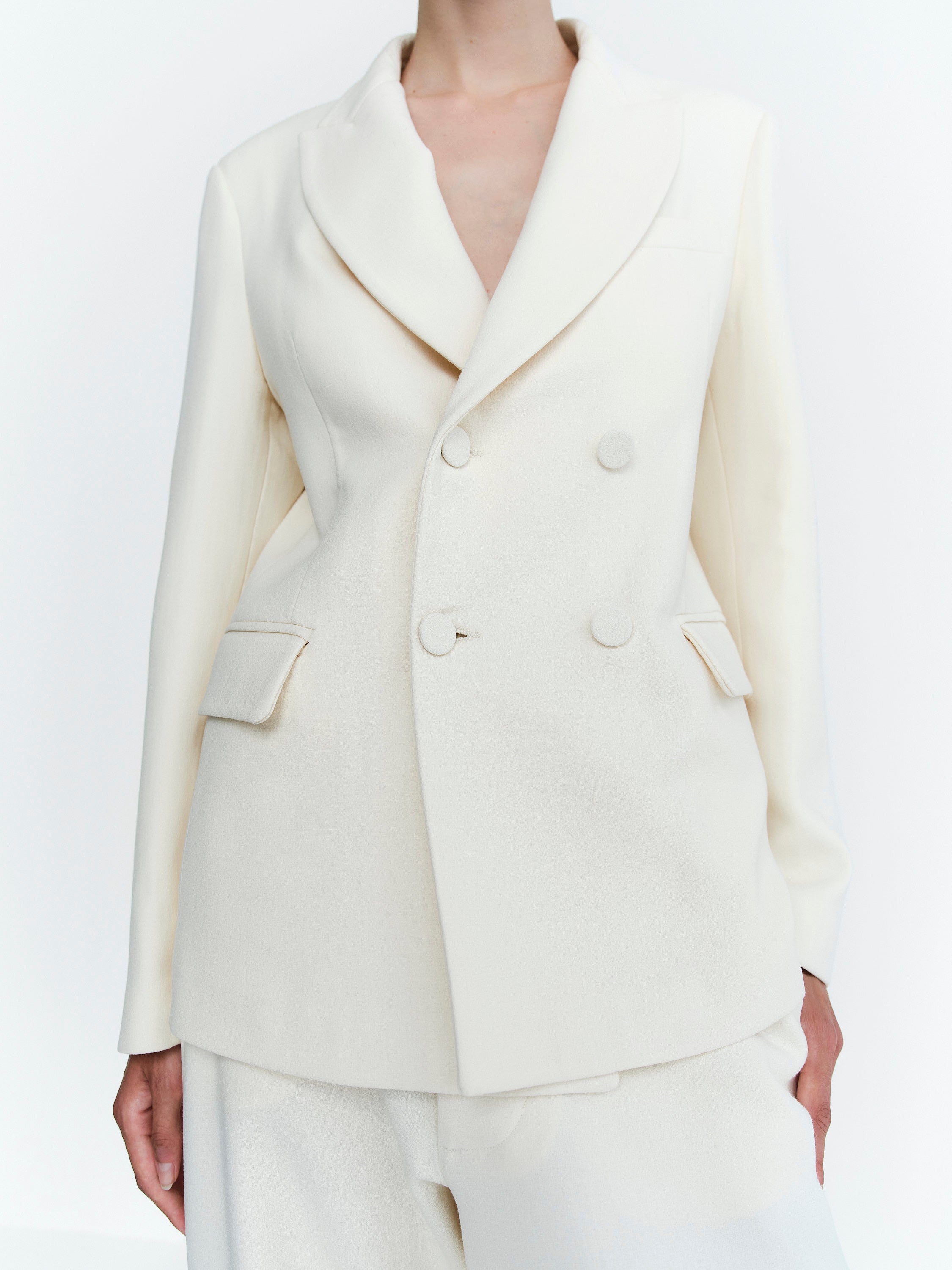 TUXEDO JACKET / MILK