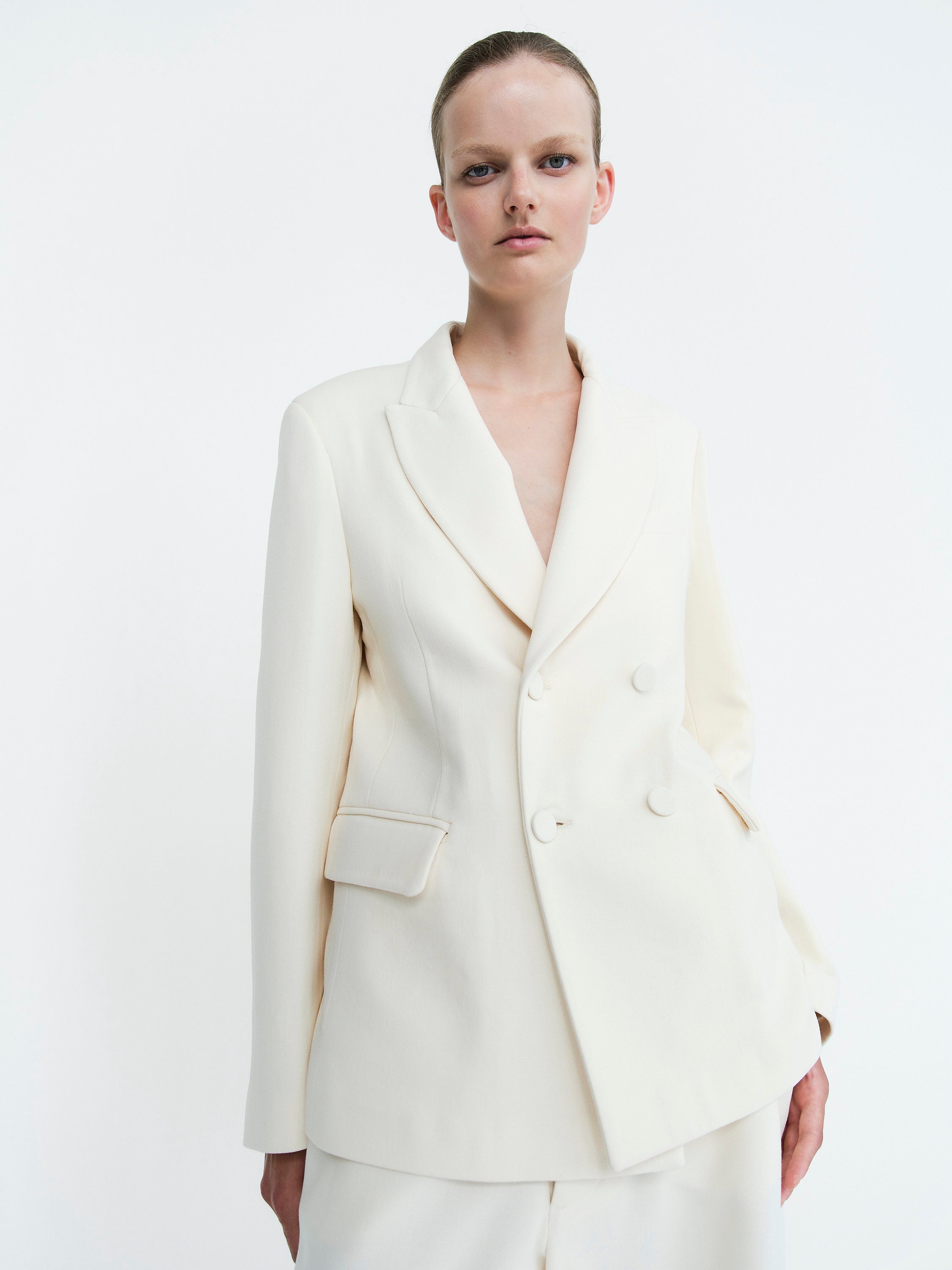 TUXEDO JACKET / MILK