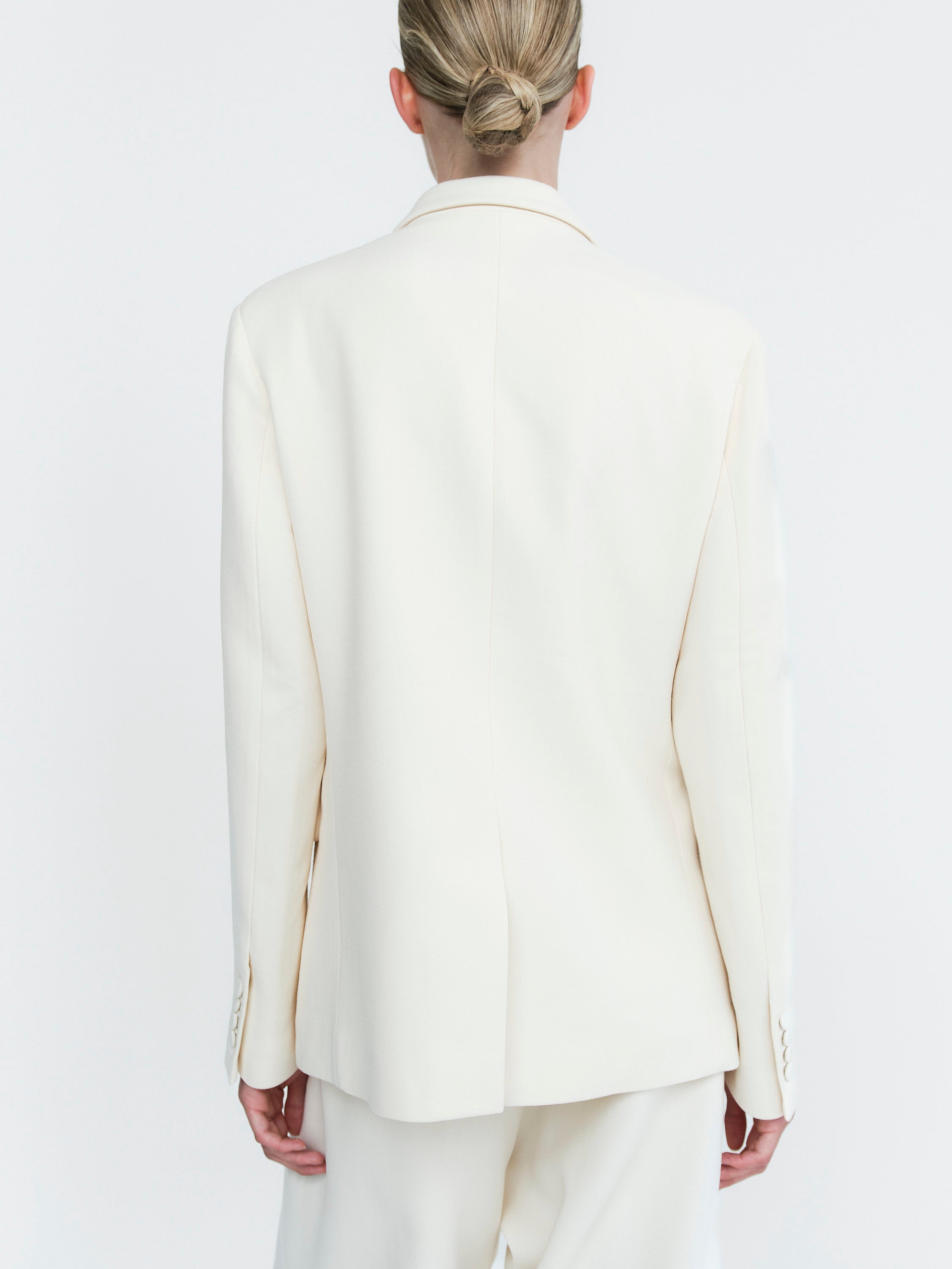 TUXEDO JACKET / MILK