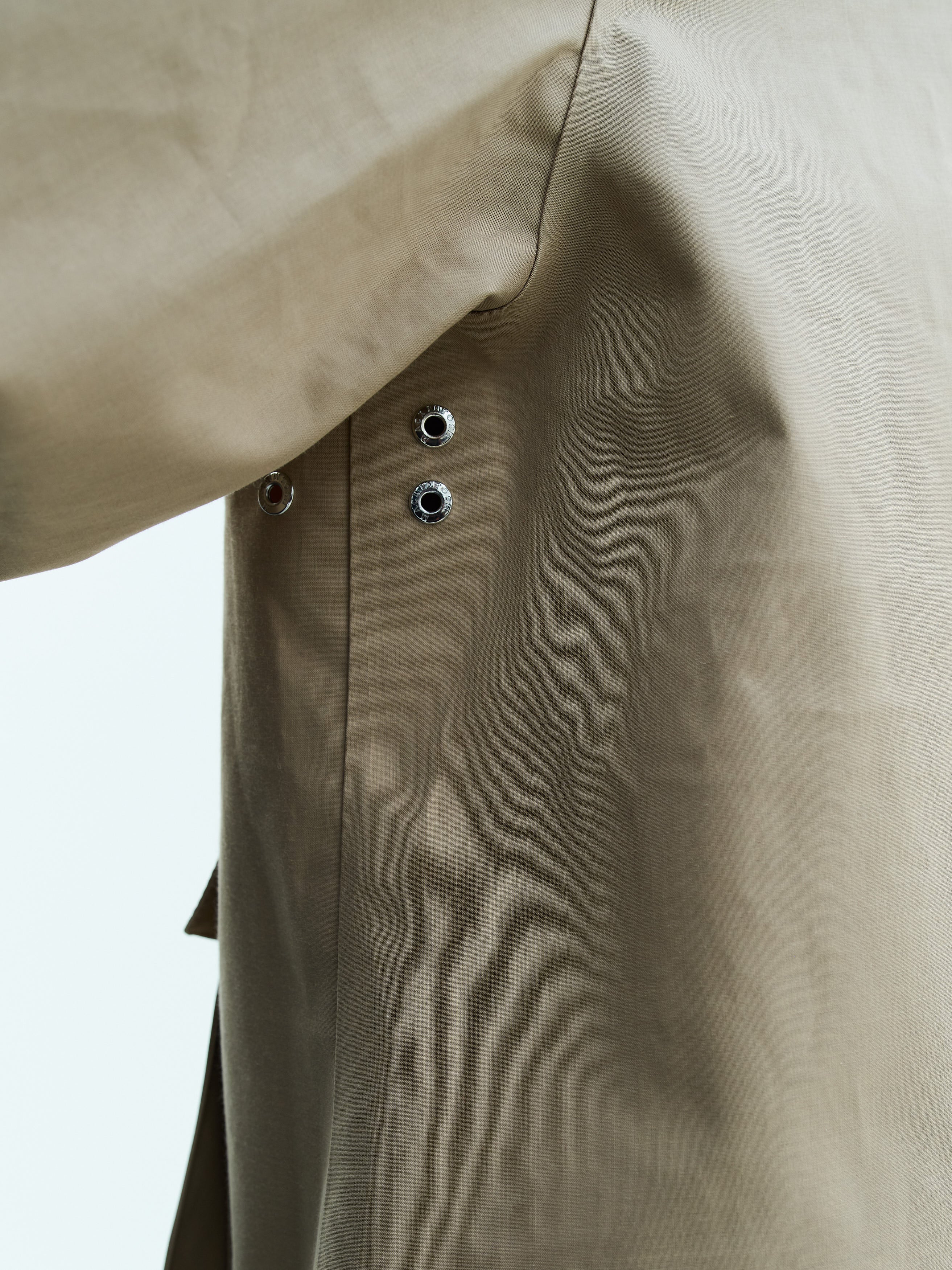 MACKINTOSH RIKA STUDIOS, FRANK JACKET / FAWN