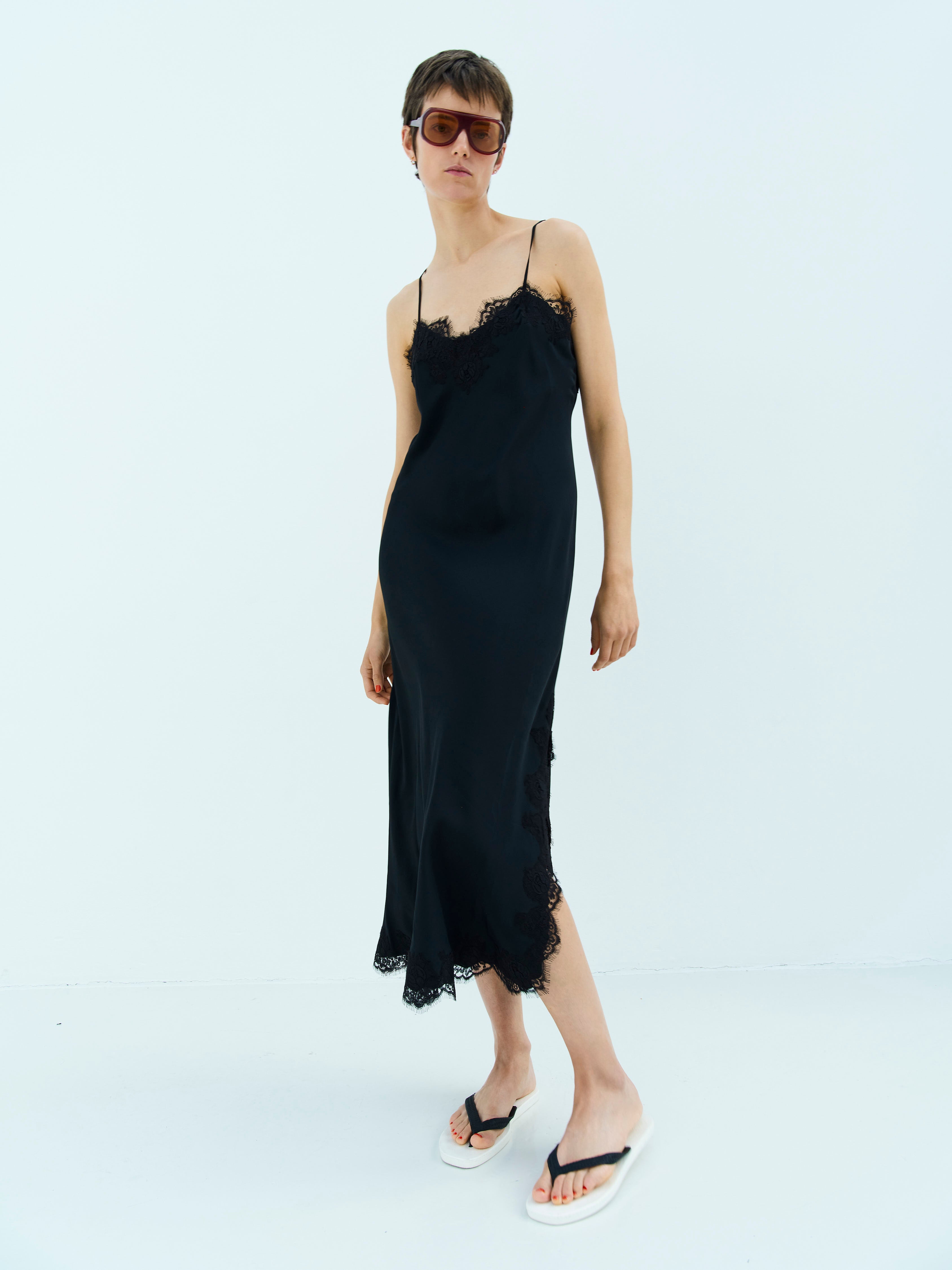 LACE CLEOPATRA DRESS / BLACK