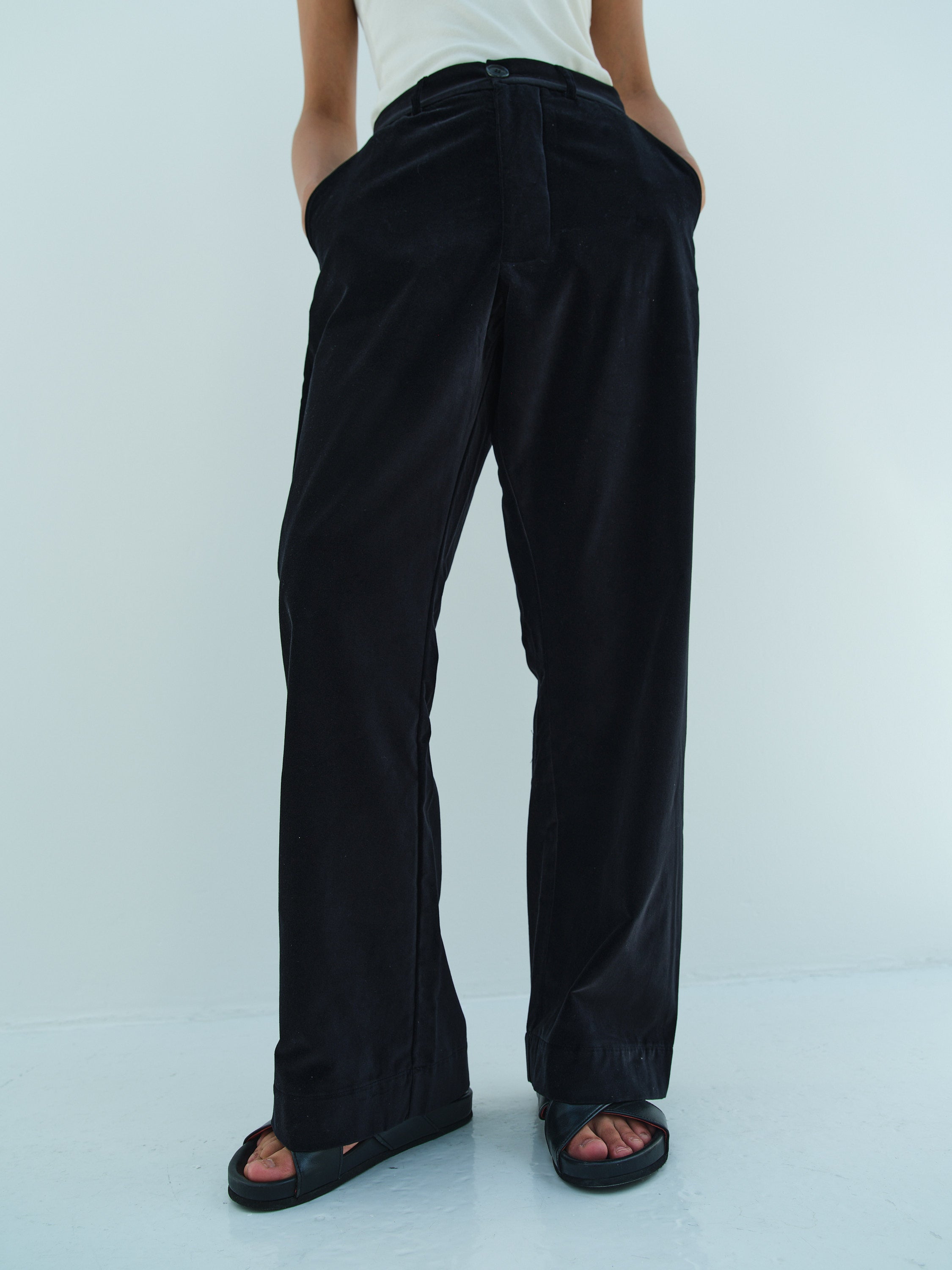 ROWAN PANTS / BLACK VLVT
