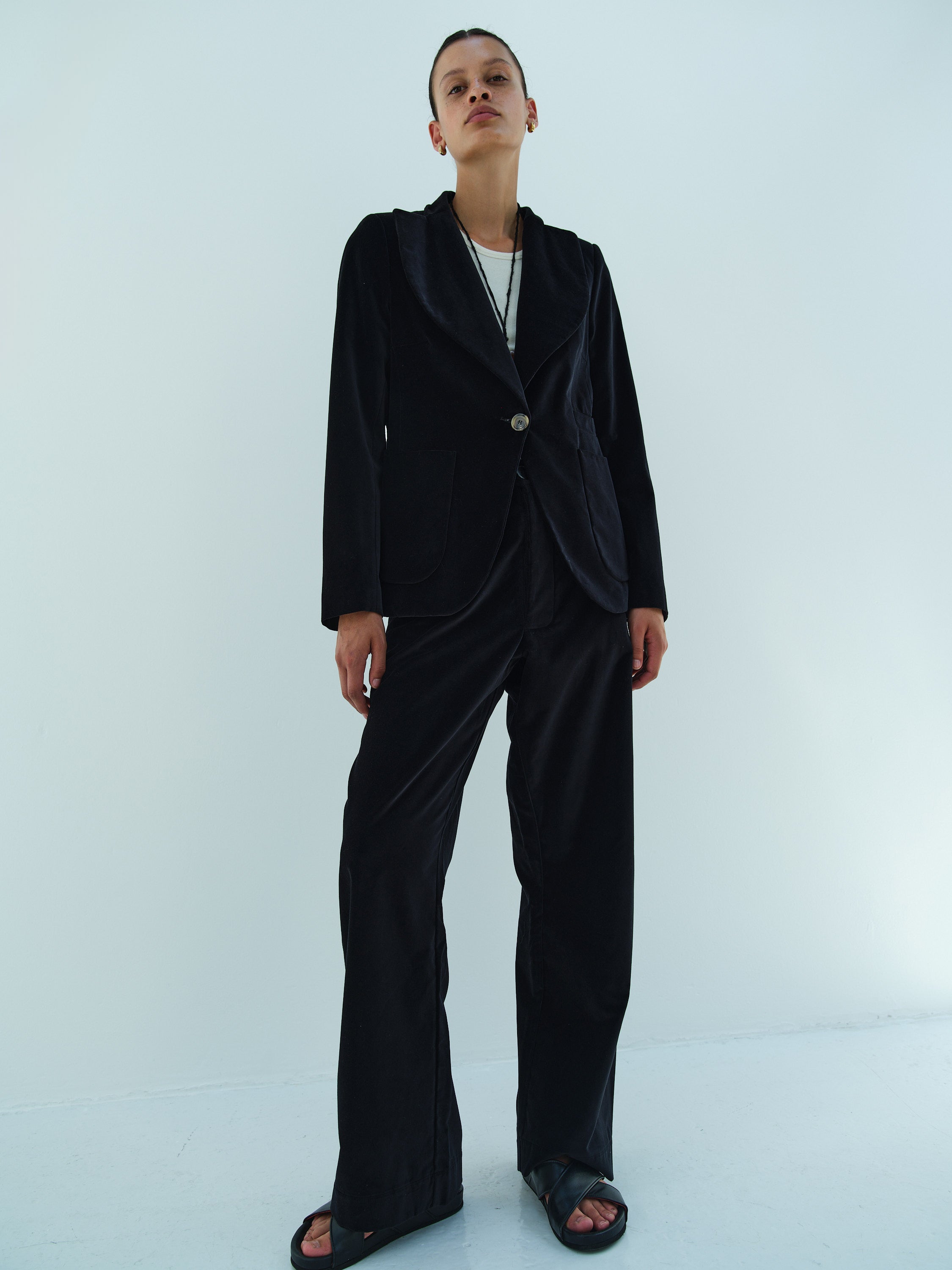 ROWAN PANTS / BLACK VLVT