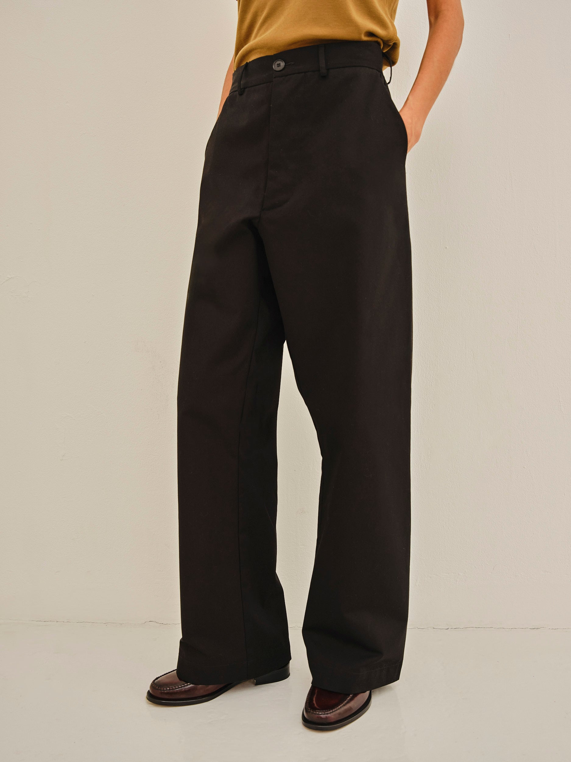 ROWAN PANTS / BLACK COATED