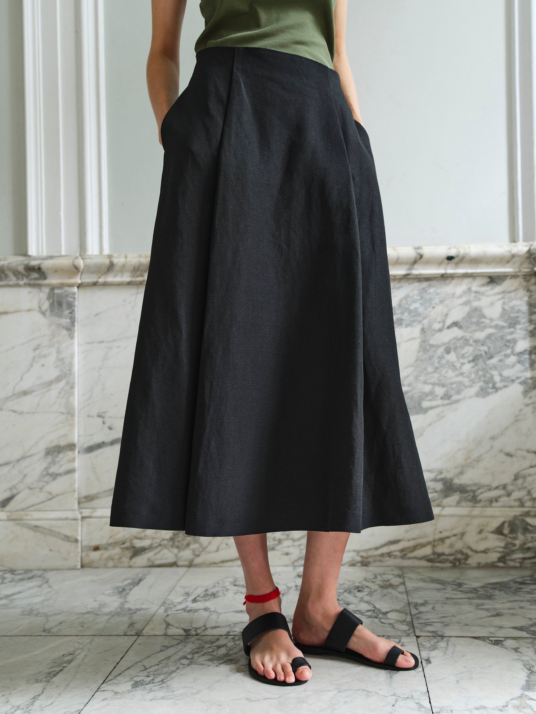 CHLOE SKIRT / BLACK LINEN
