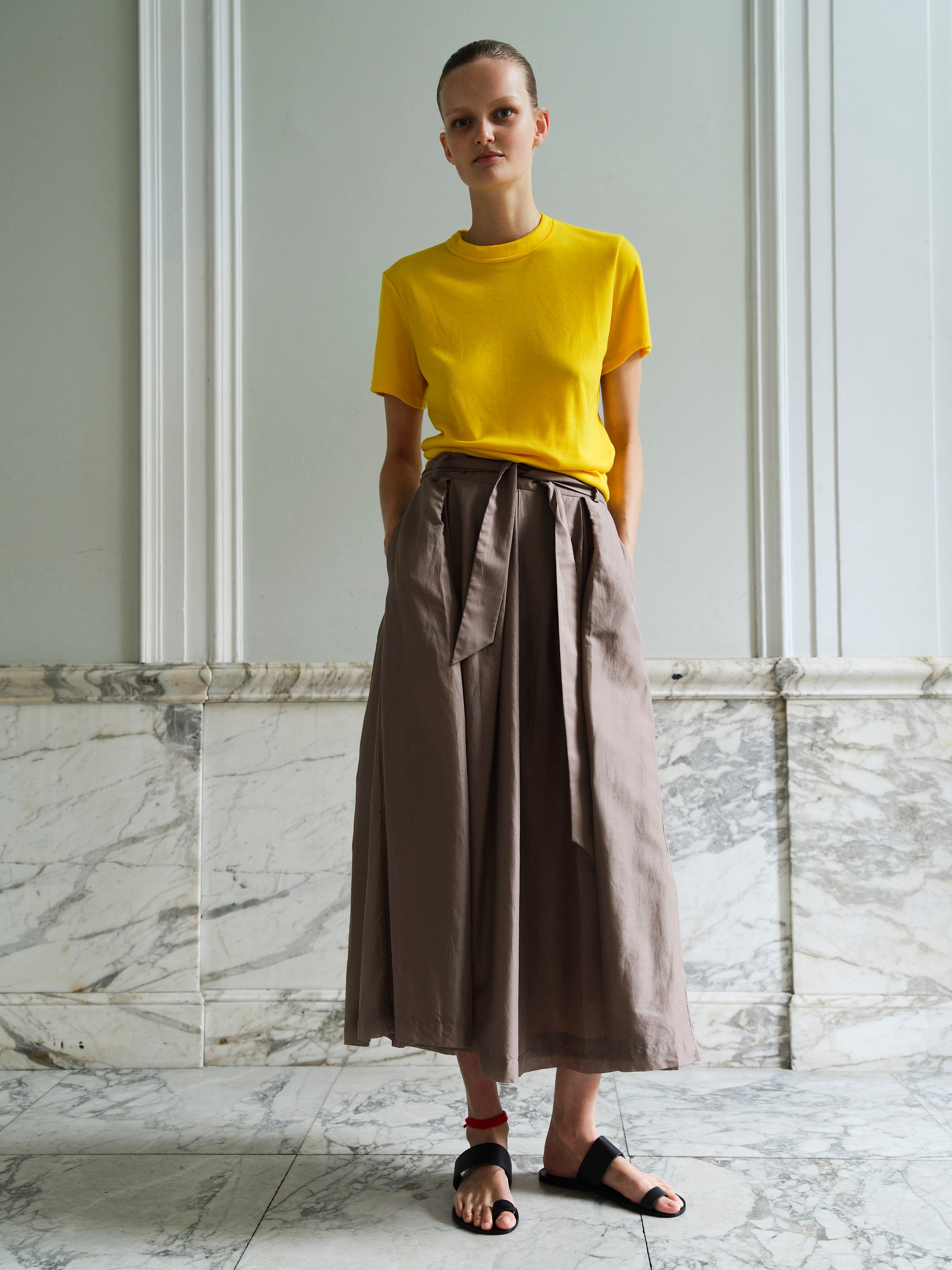 ROSE SKIRT / TAUPE