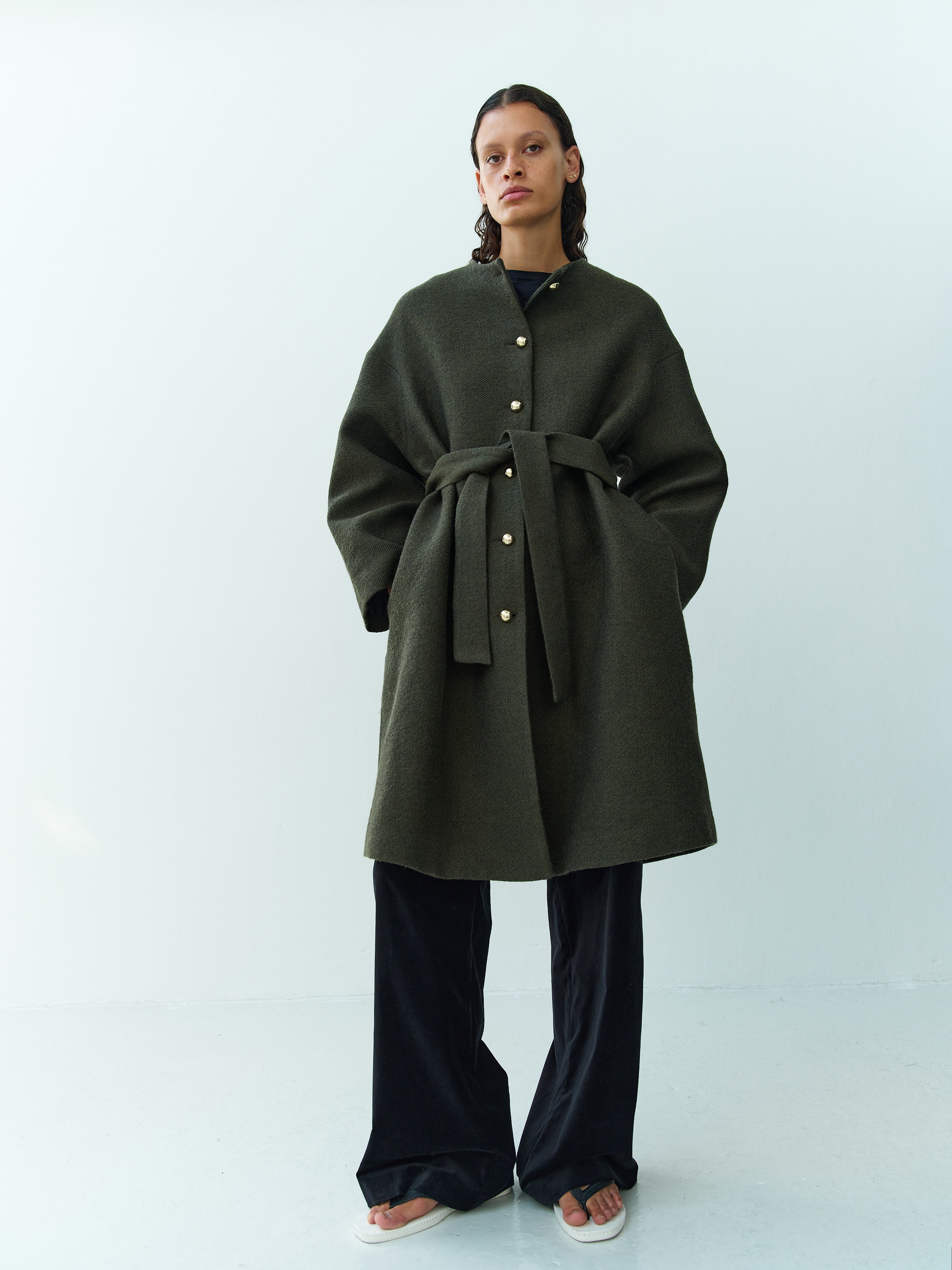 TAYLOR COAT / KHAKI GREEN