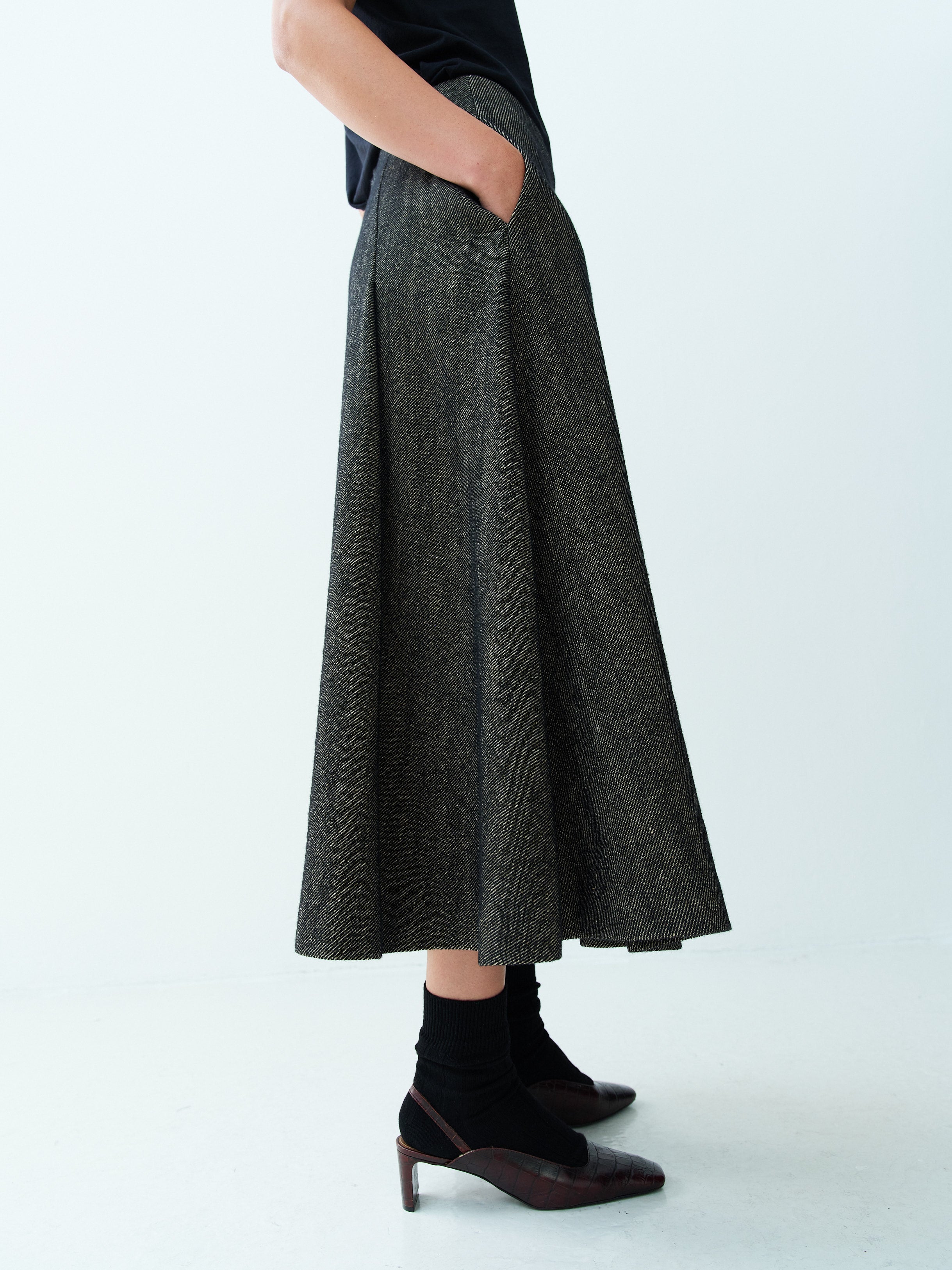 CHLOE SKIRT / BLACK TEA