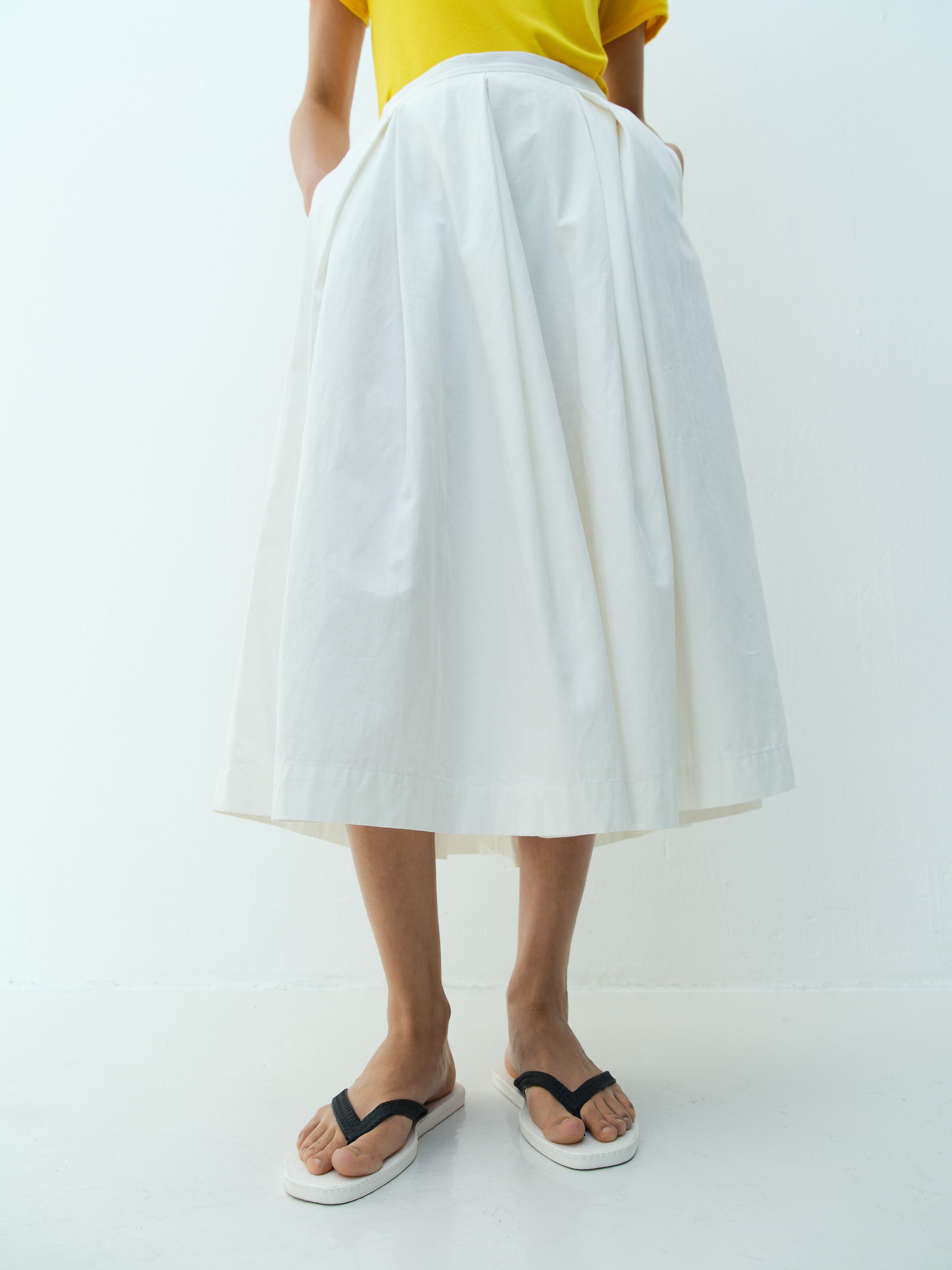 ROSE SKIRT / WHITE