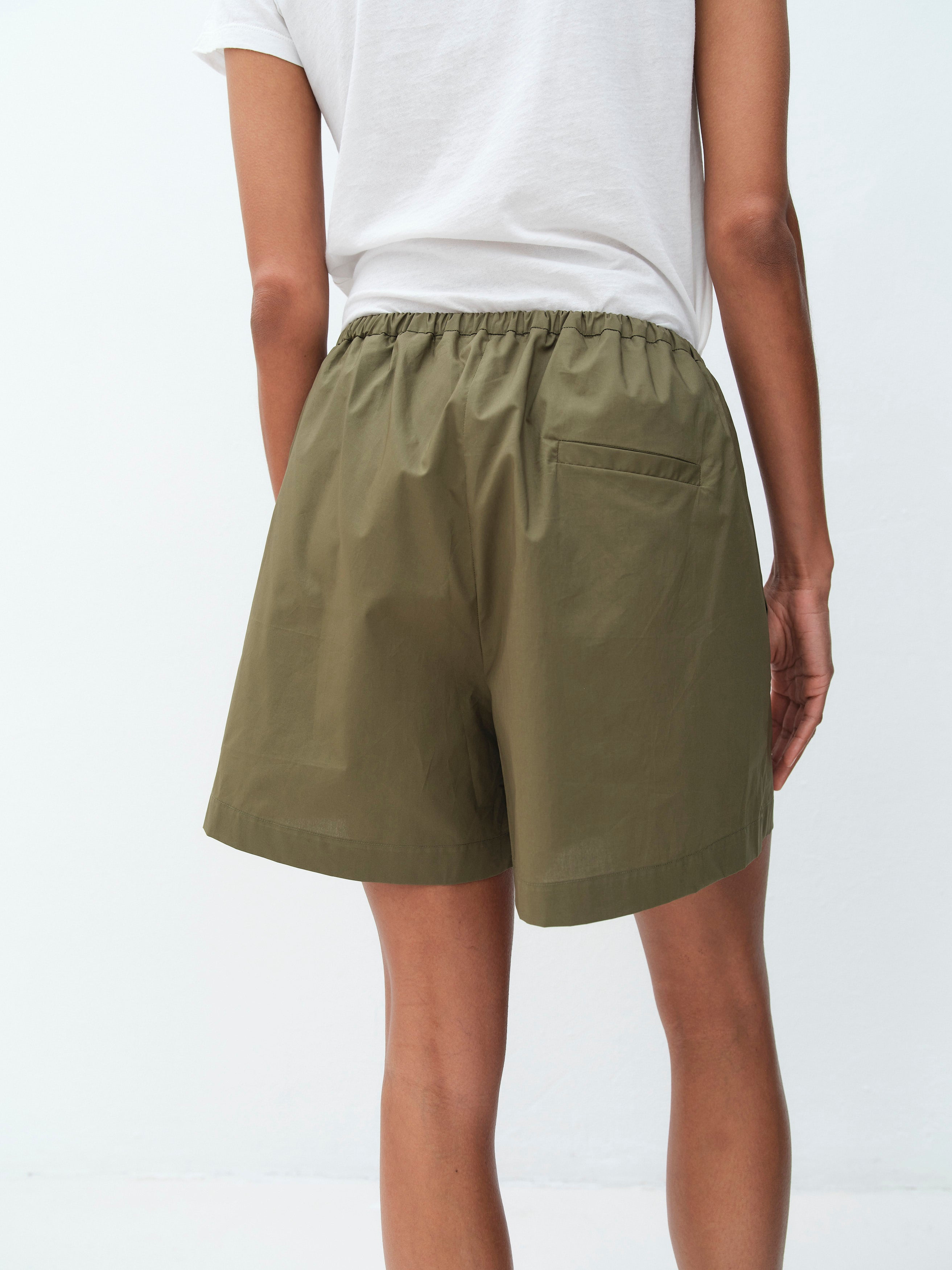 PARK SHORTS / OLIVE