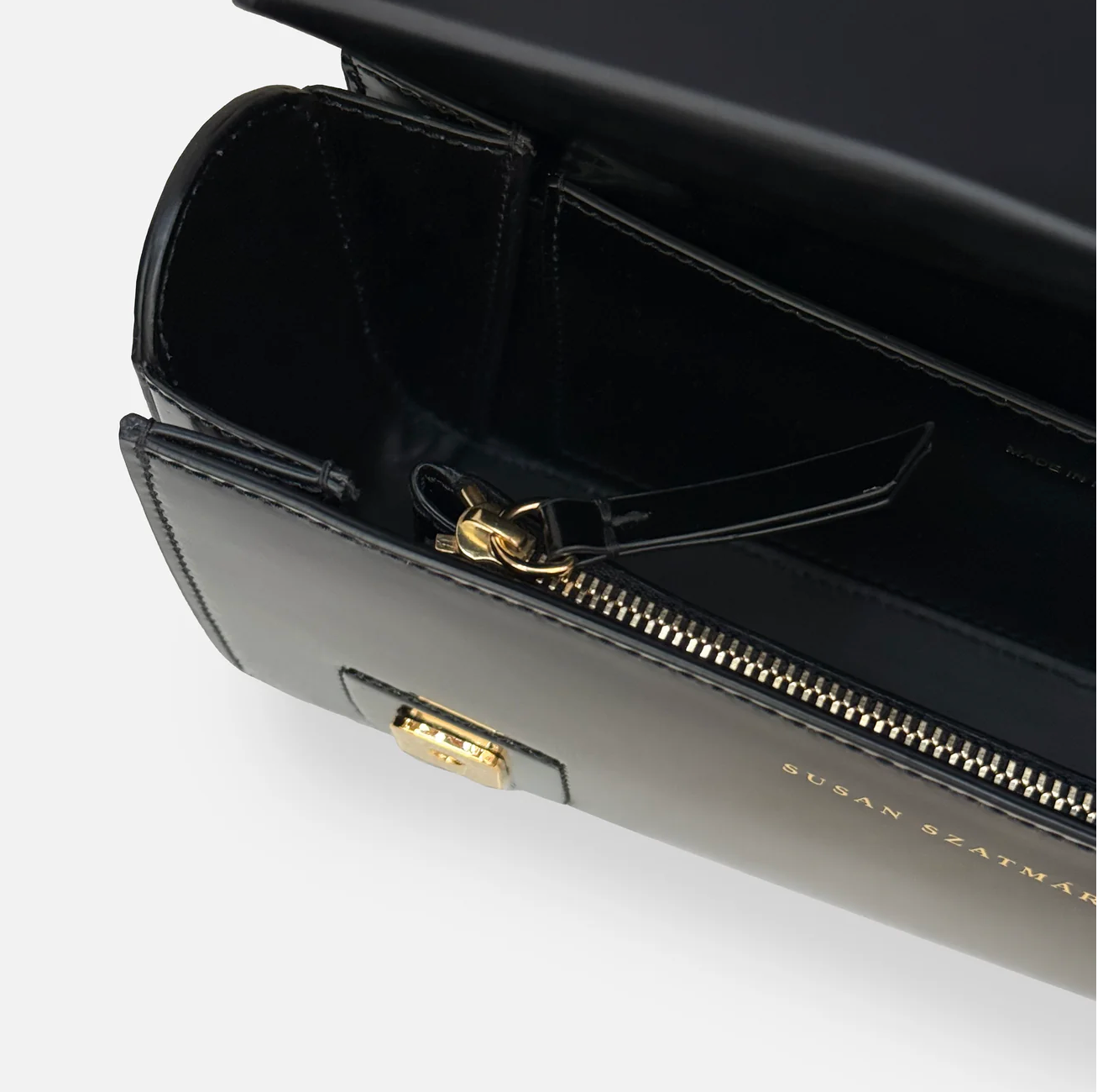 TEMPLE / BLACK SHINY-GOLD