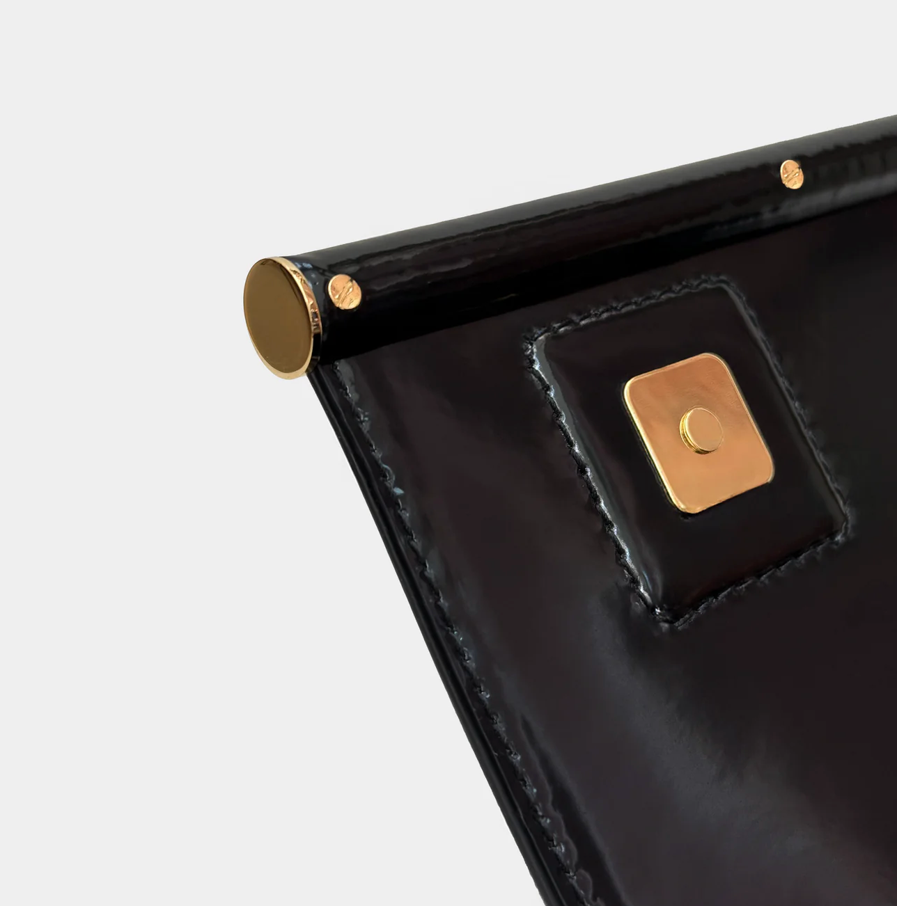 TEMPLE / BLACK SHINY-GOLD