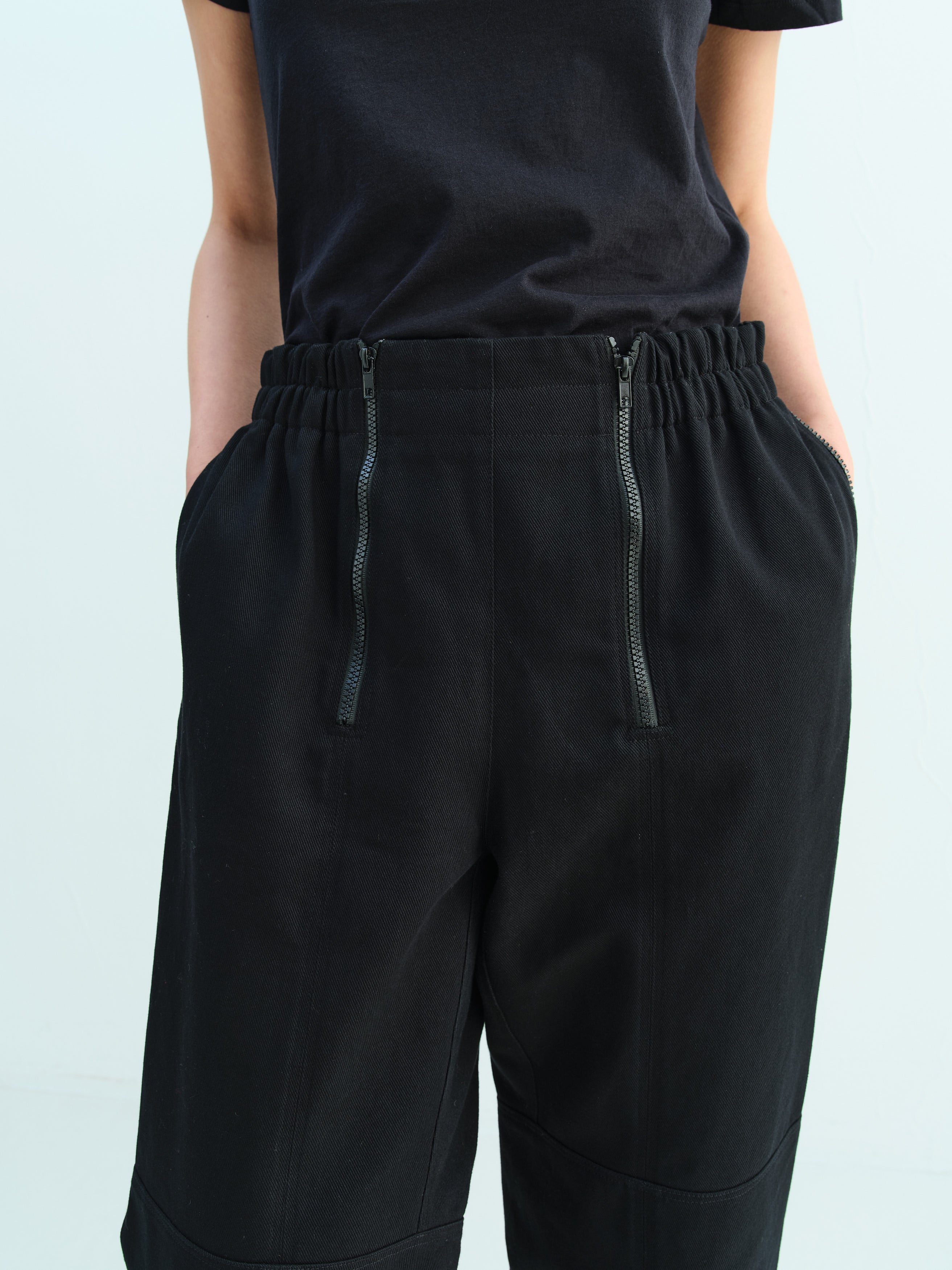 TRACK PANTS / BLACK TWILL