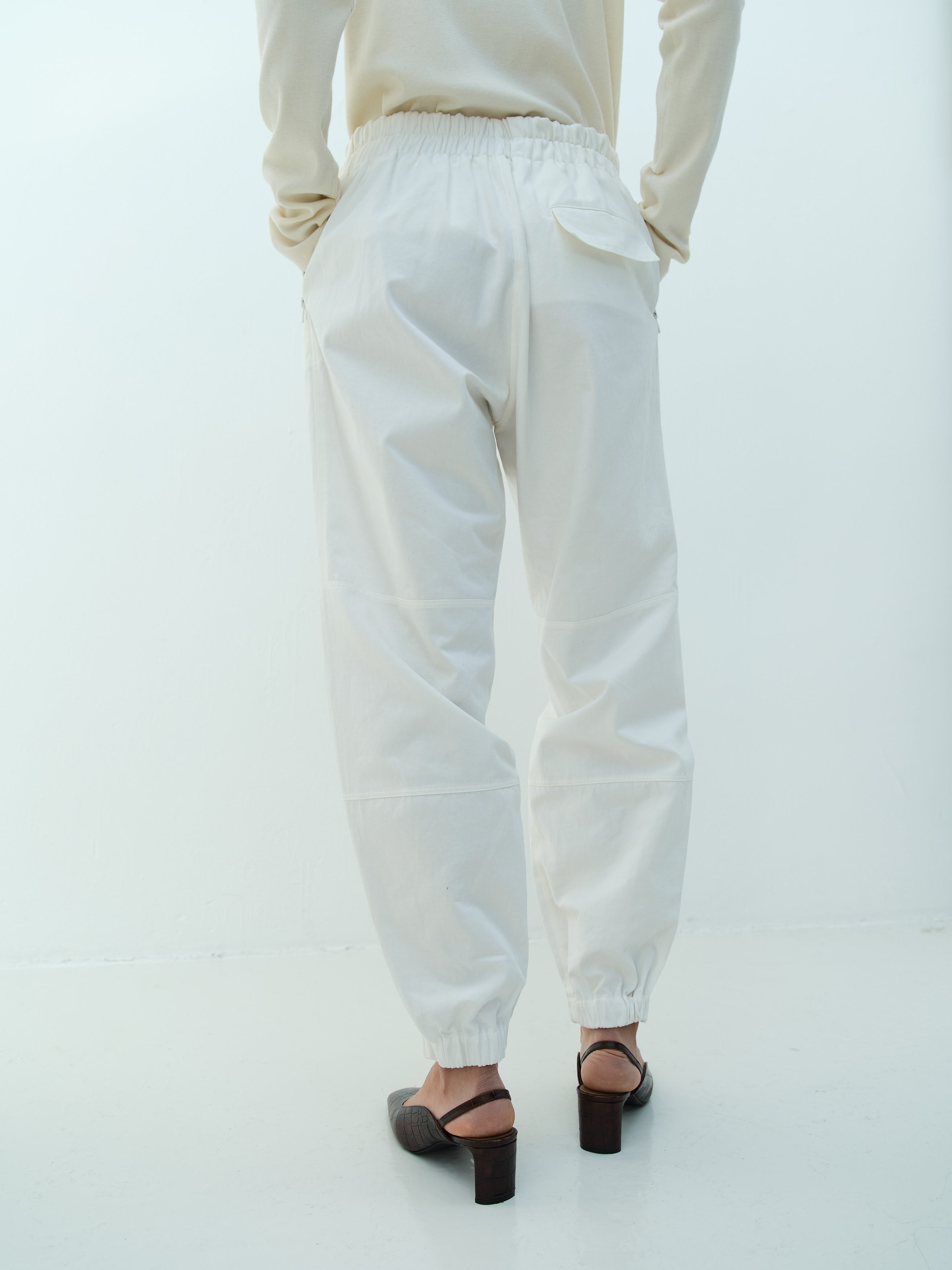 TRACK PANTS / WHITE – RIKA STUDIOS