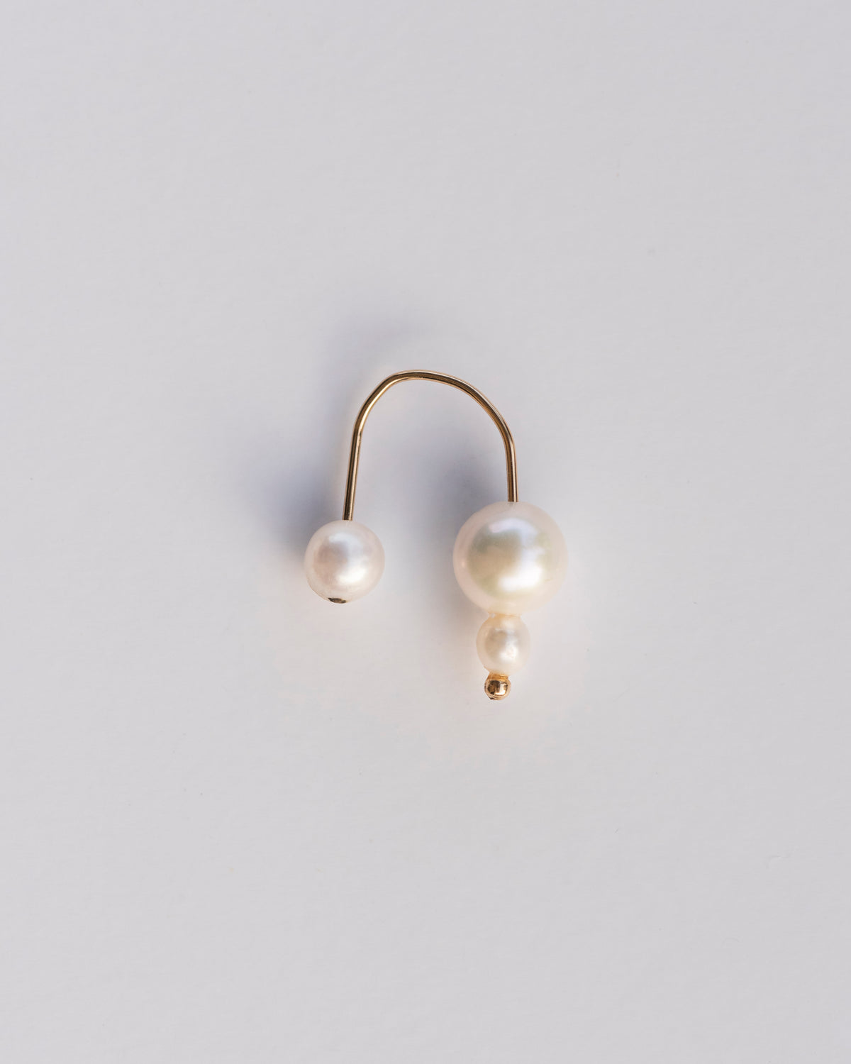 MARICHELLE / PEARL EAR CUFF